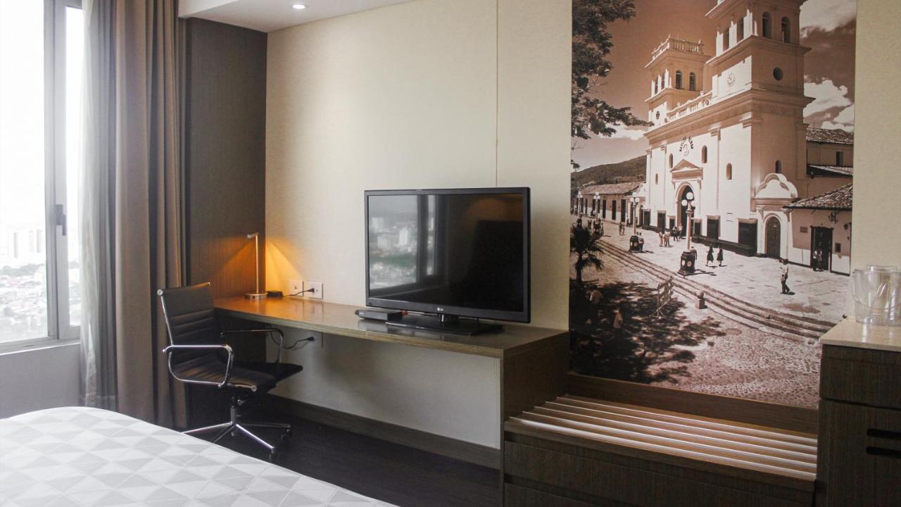 Holiday Inn Bucaramanga Cacique By Ihg מראה חיצוני תמונה A room at the hotel