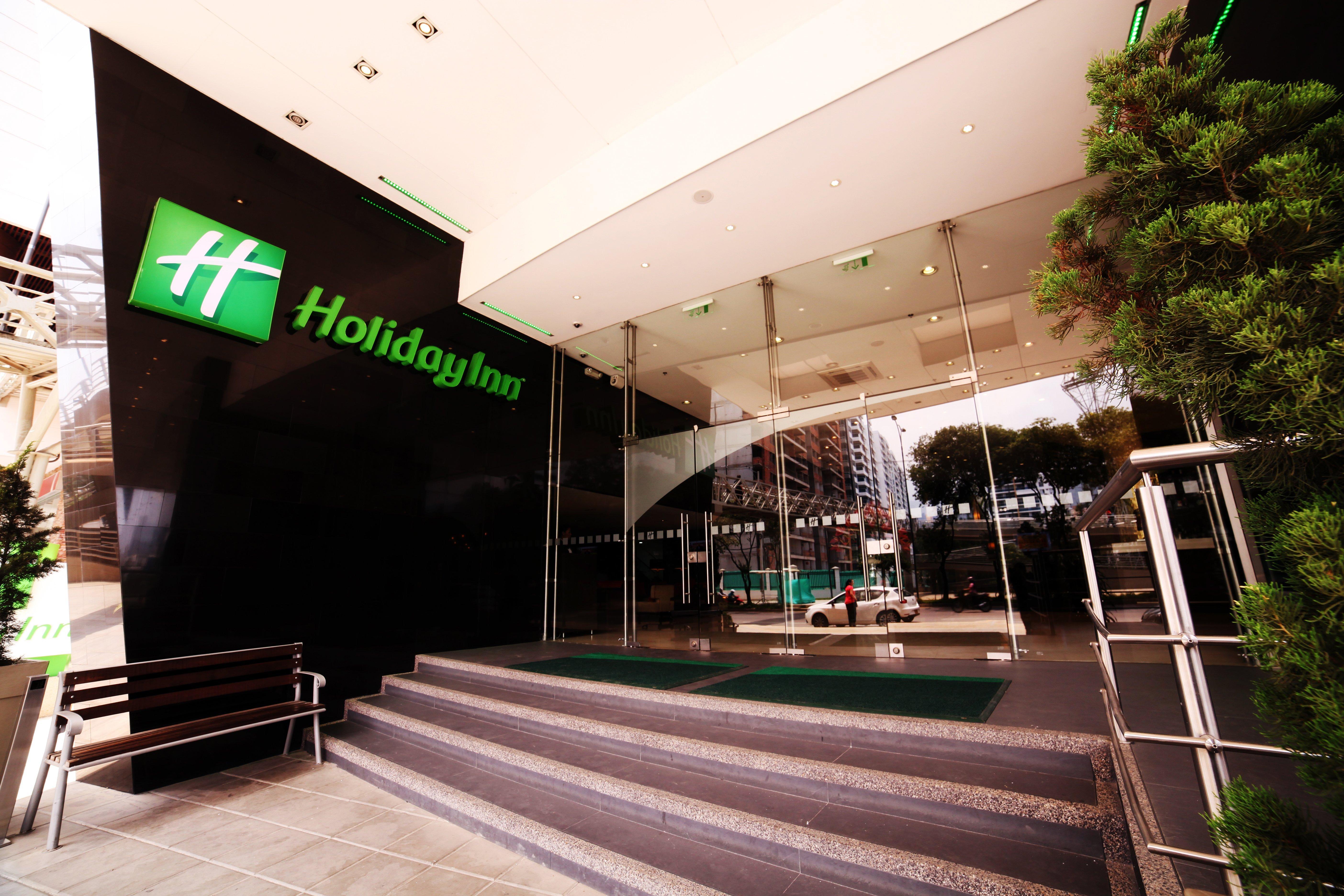 Holiday Inn Bucaramanga Cacique By Ihg מראה חיצוני תמונה Holiday Inn Tokyo Bay