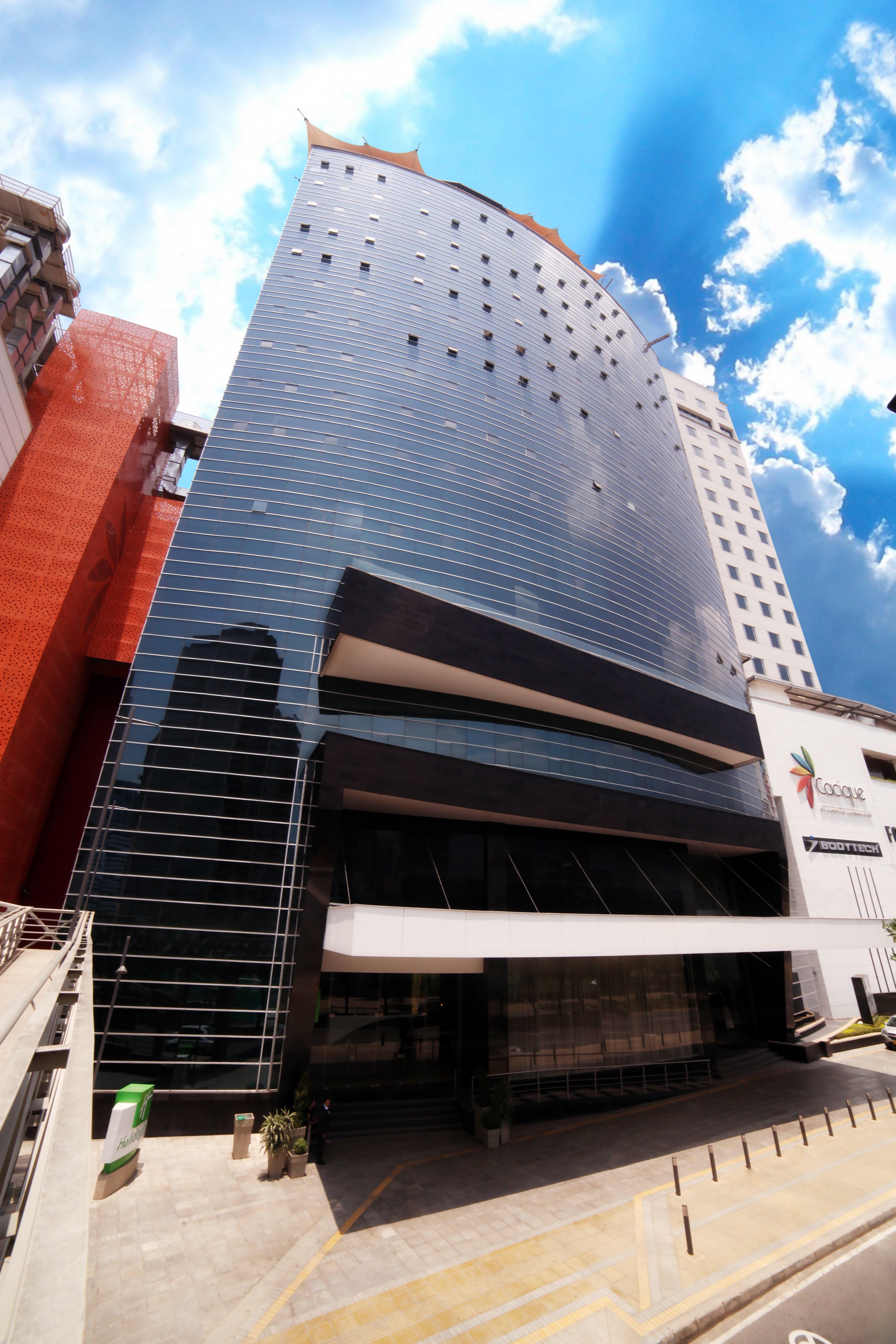 Holiday Inn Bucaramanga Cacique By Ihg מראה חיצוני תמונה The building of the university's library