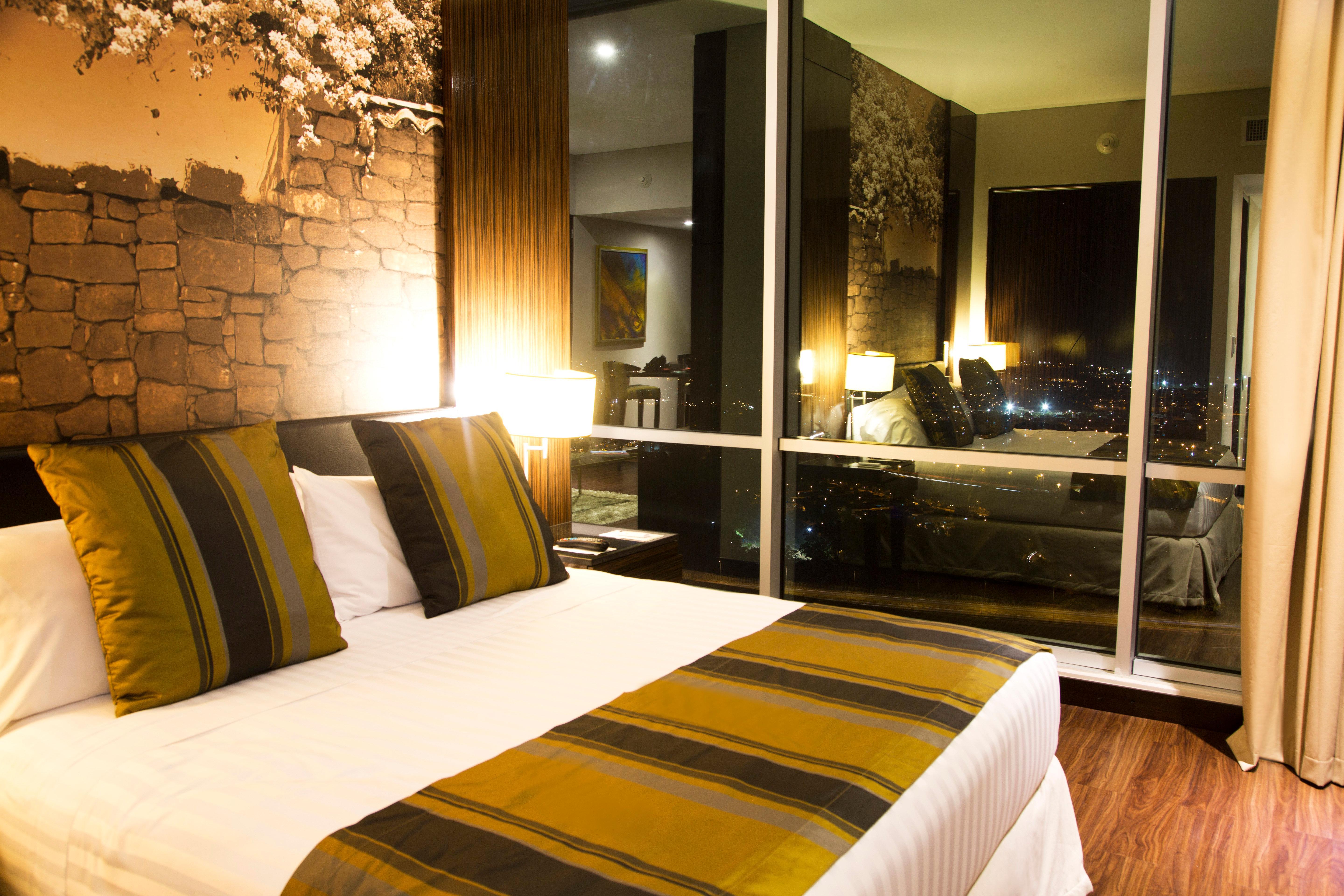 Holiday Inn Bucaramanga Cacique By Ihg מראה חיצוני תמונה A bedroom at the hotel